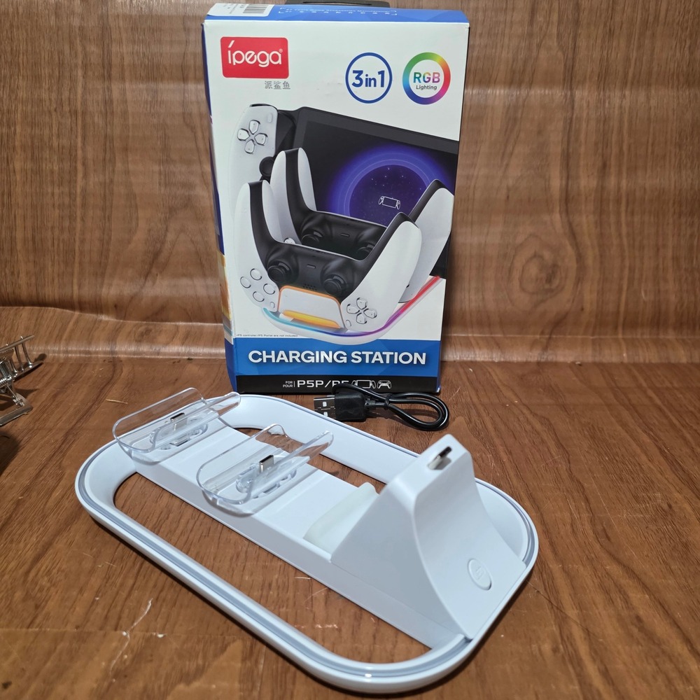 iPega 3in1 Charging Station for PS5 DualSense Controllers and PS Portal RGB